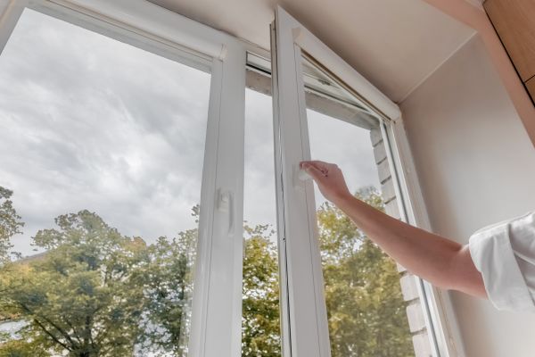 Cost of Vinyl Window Repair in Falls Church